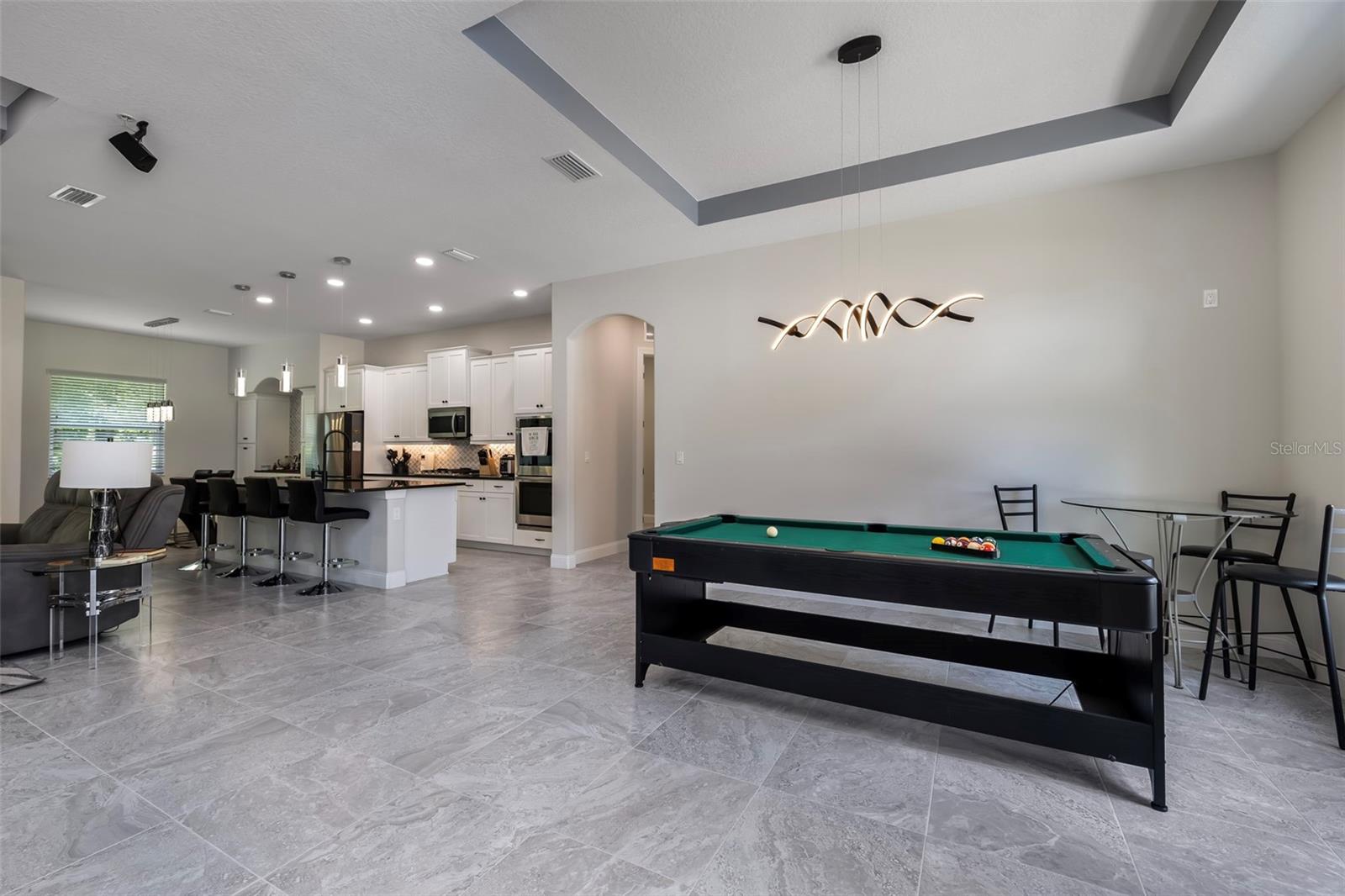 5 LAKESIDE PL E, PALM COAST, FL, 32137