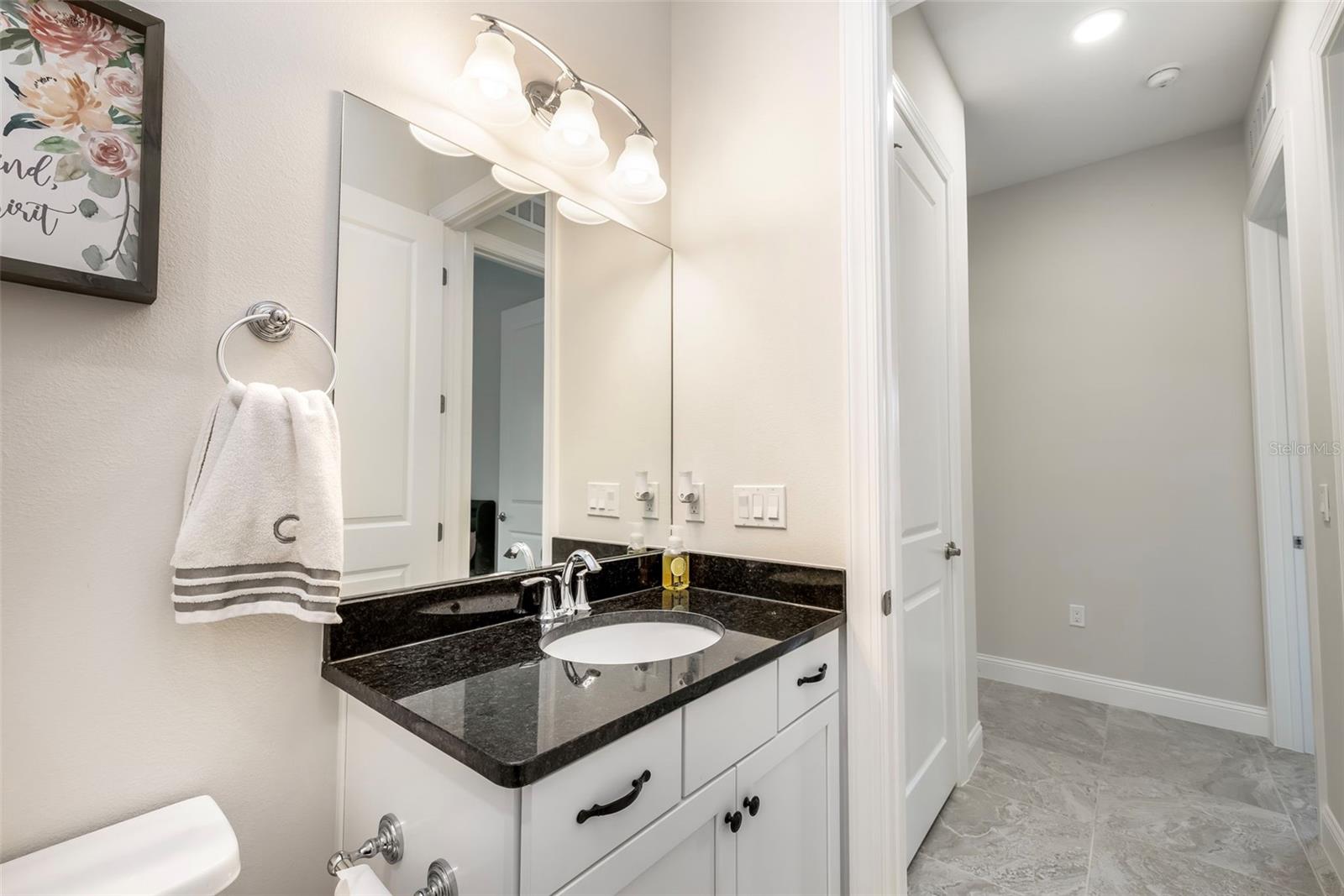 5 LAKESIDE PL E, PALM COAST, FL, 32137