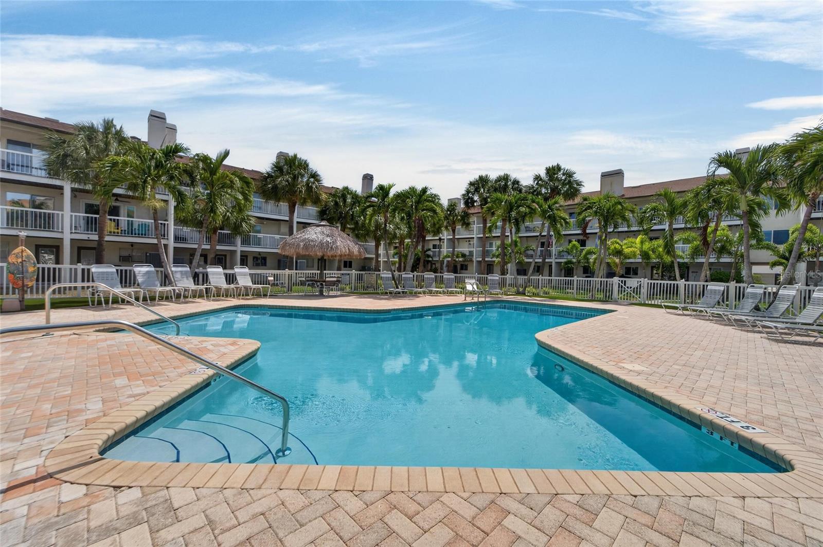 394 MADEIRA CIR, ST PETERSBURG, FL, 33715