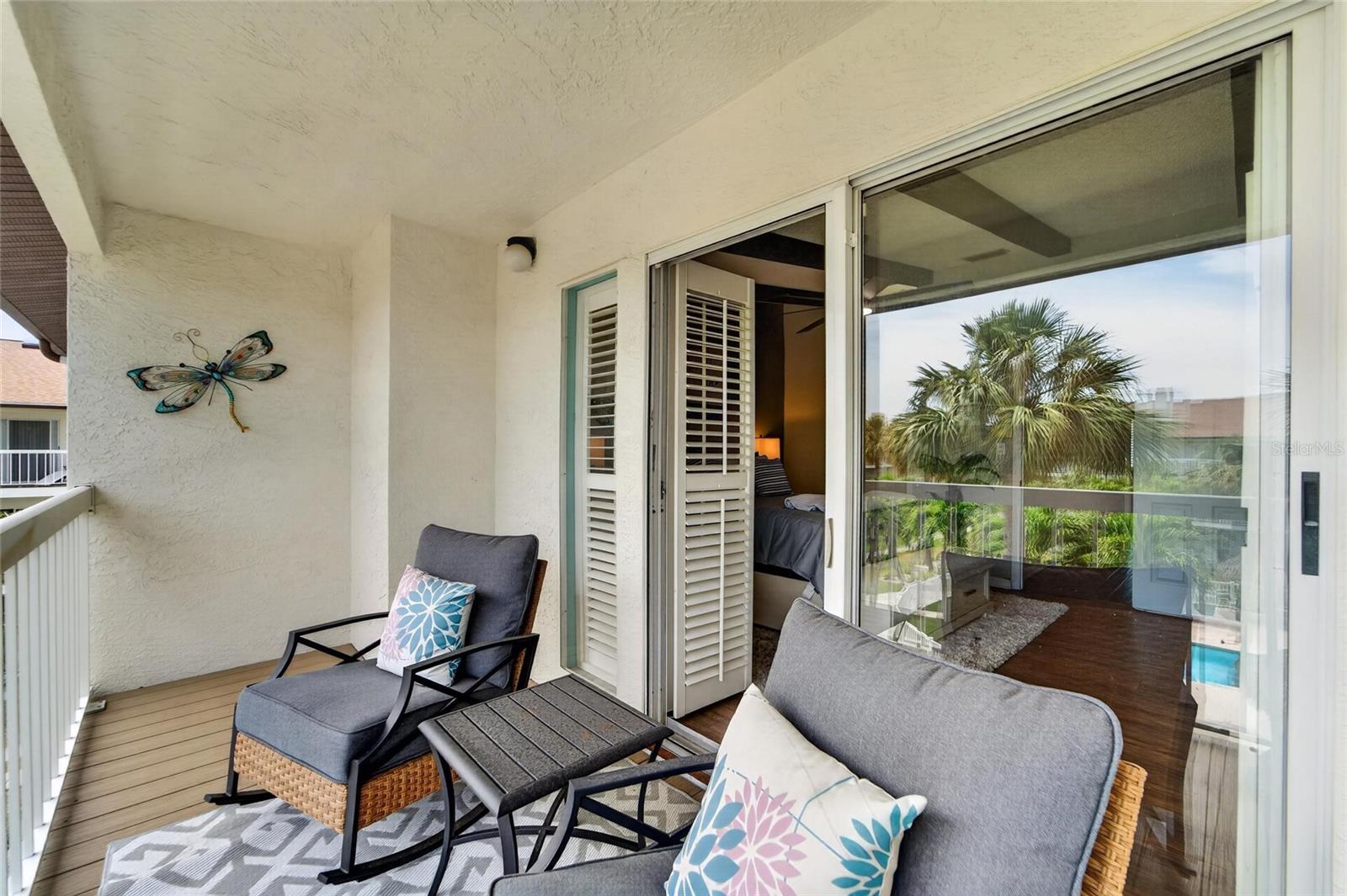 394 MADEIRA CIR, ST PETERSBURG, FL, 33715