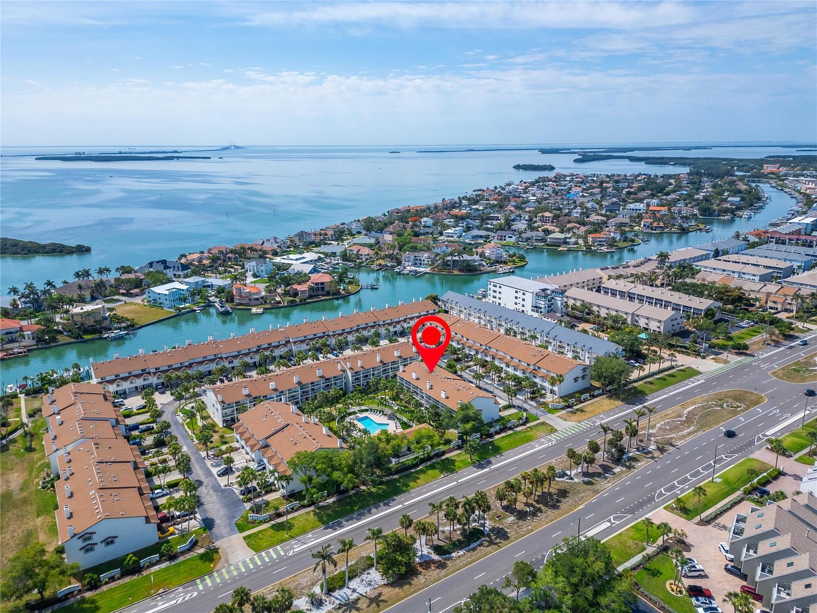 394 MADEIRA CIR, ST PETERSBURG, FL, 33715