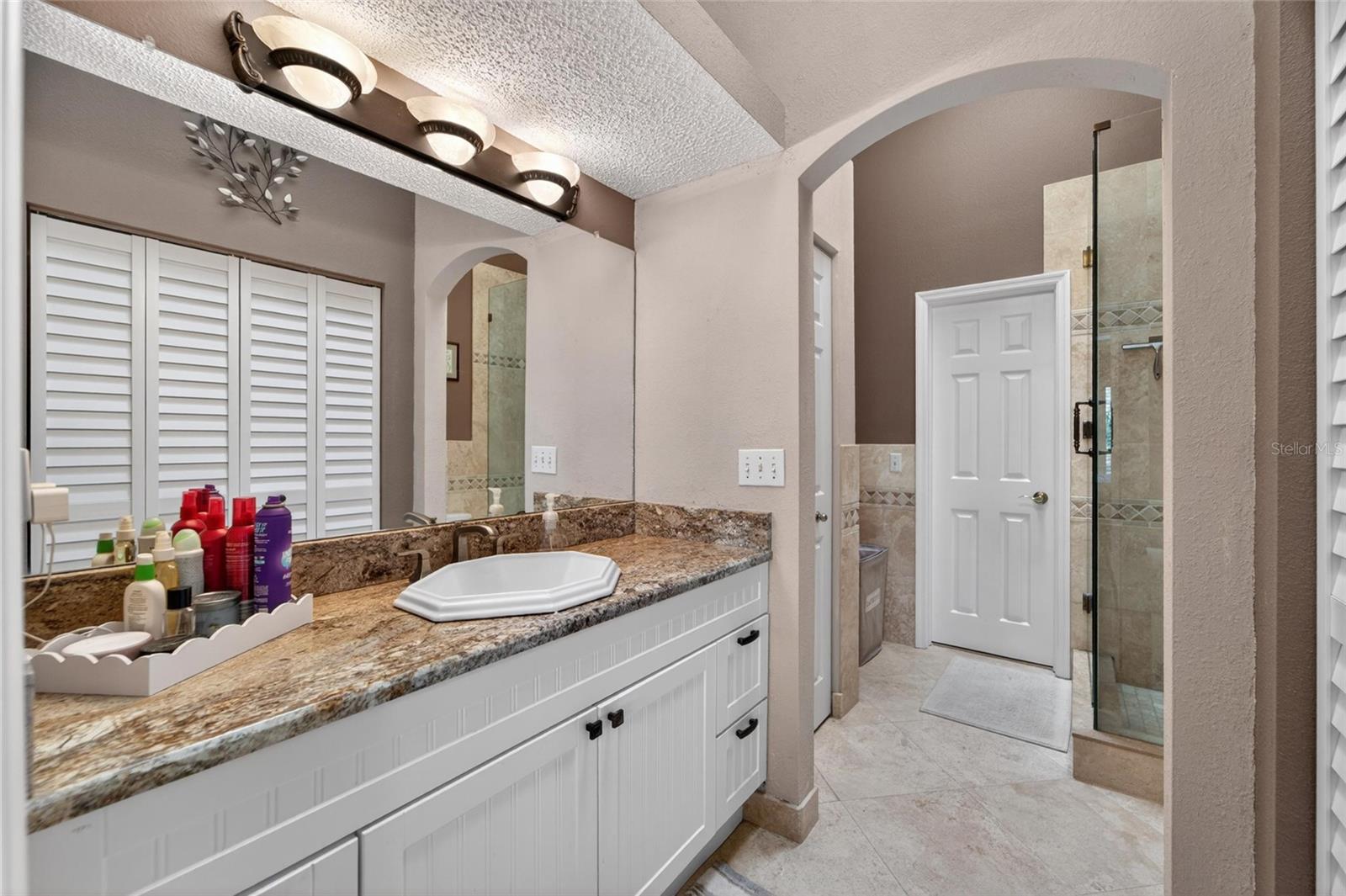 394 MADEIRA CIR, ST PETERSBURG, FL, 33715