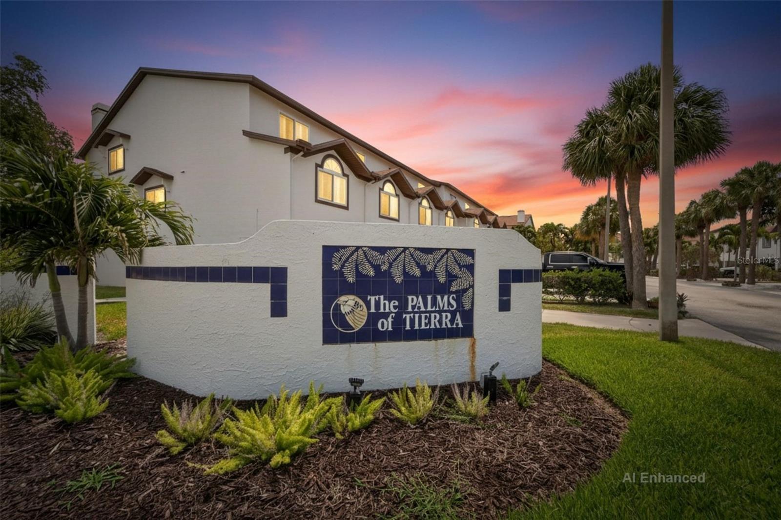 394 MADEIRA CIR, ST PETERSBURG, FL, 33715