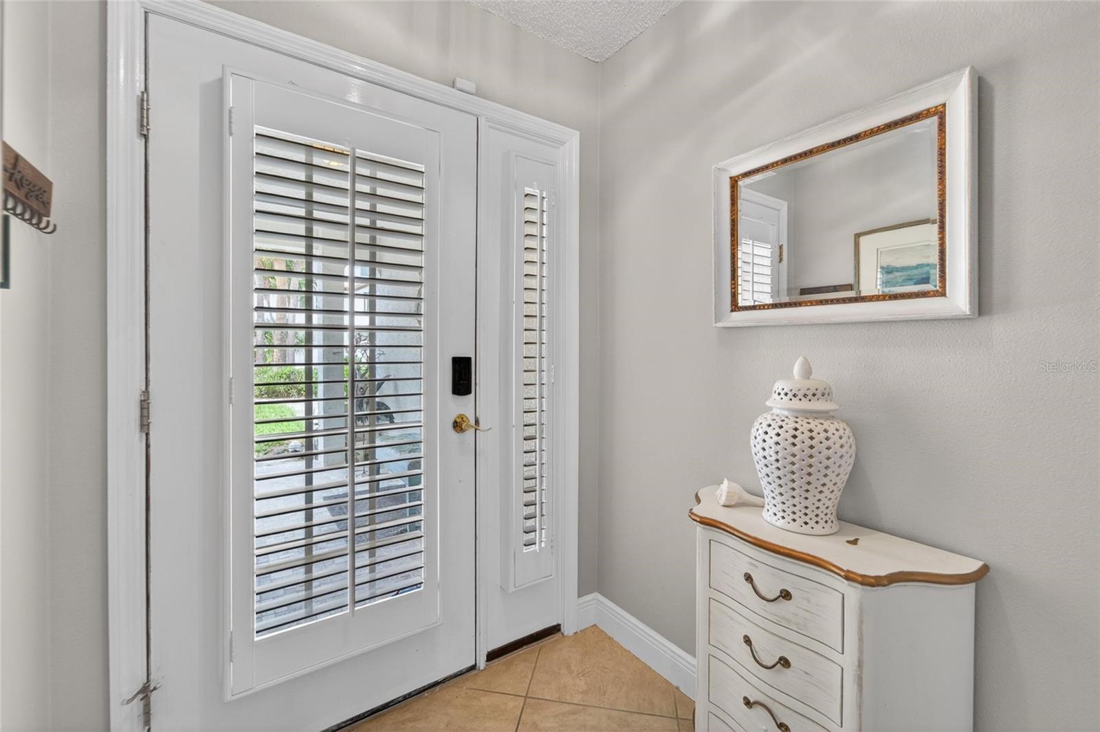 394 MADEIRA CIR, ST PETERSBURG, FL, 33715
