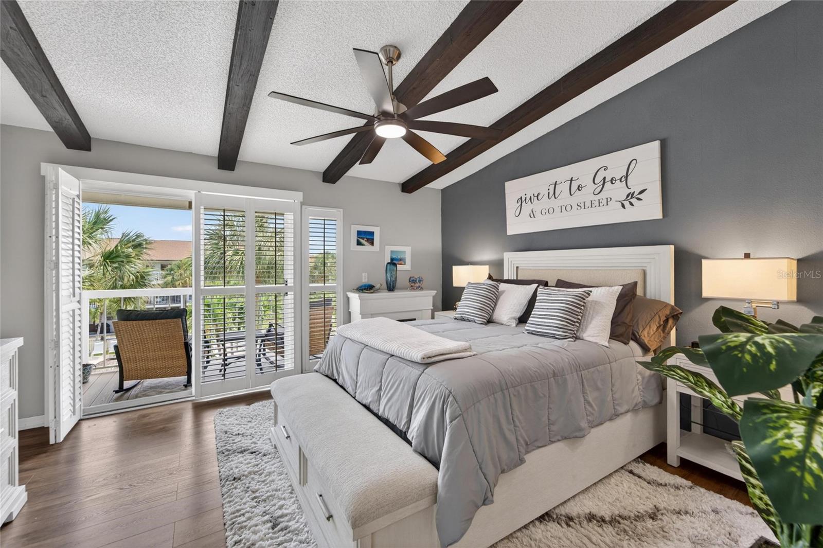 394 MADEIRA CIR, ST PETERSBURG, FL, 33715