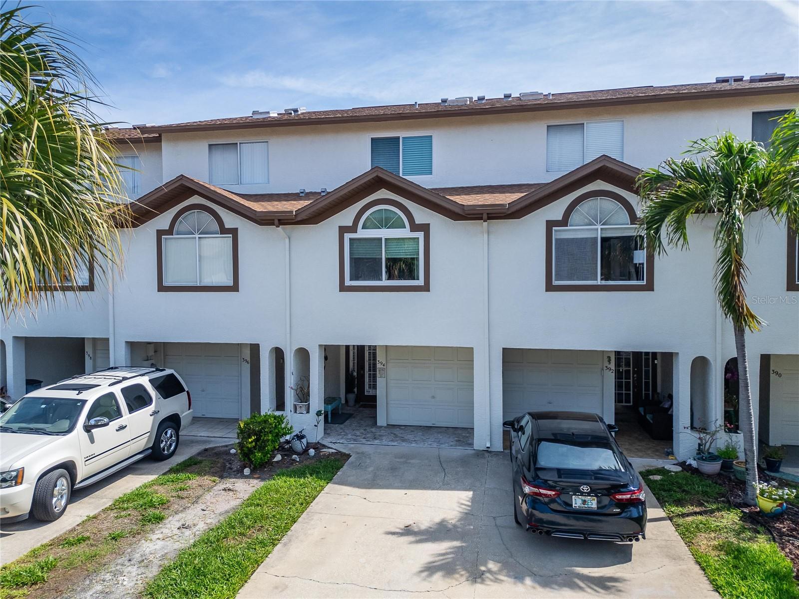 394 MADEIRA CIR, ST PETERSBURG, FL, 33715