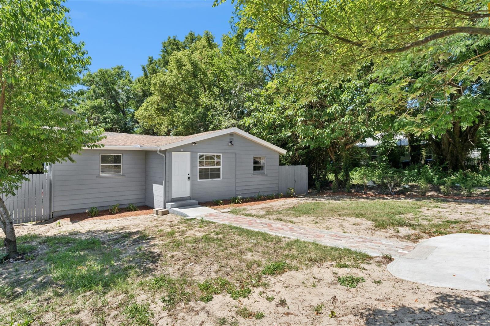 8 W ELLA J GILMORE ST, APOPKA, FL, 32703