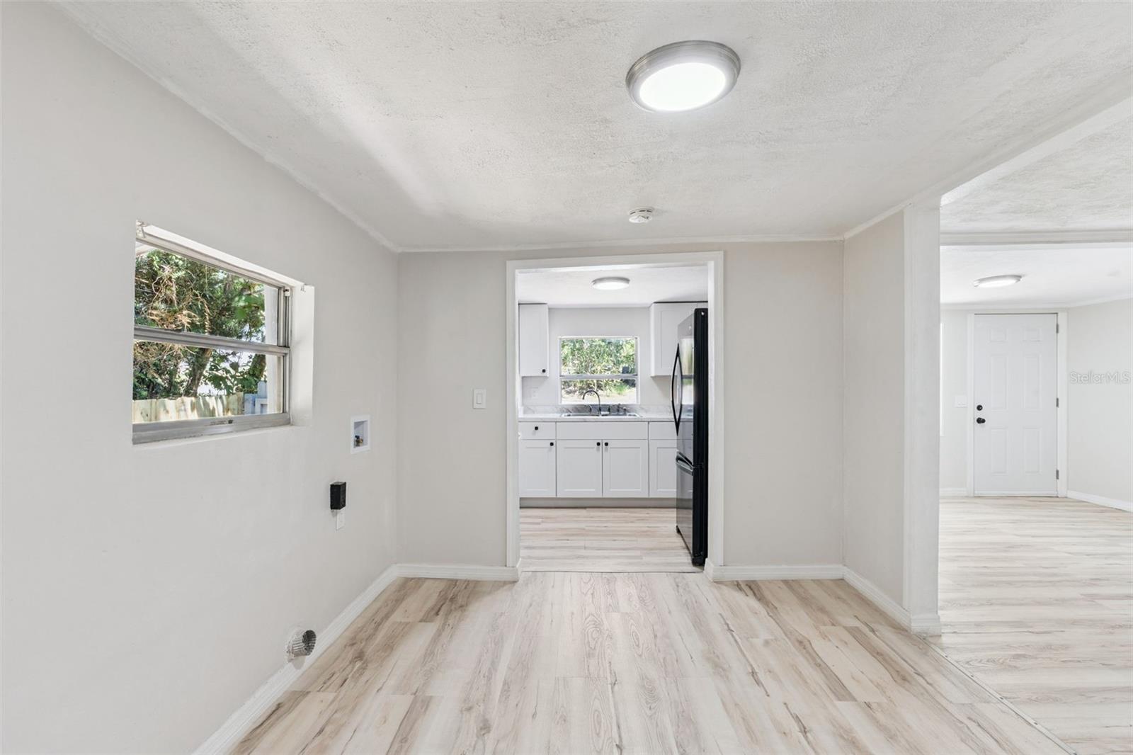 8 W ELLA J GILMORE ST, APOPKA, FL, 32703