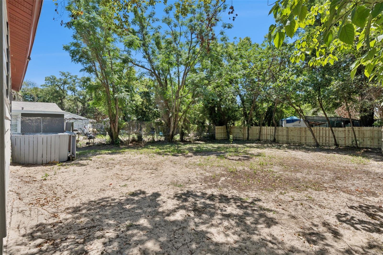 8 W ELLA J GILMORE ST, APOPKA, FL, 32703