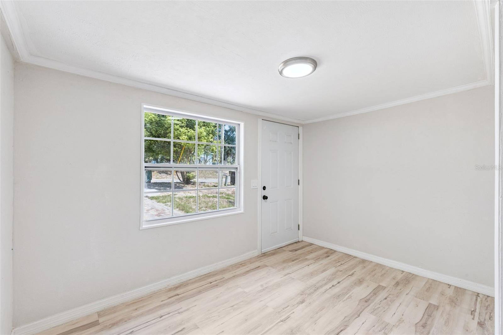 8 W ELLA J GILMORE ST, APOPKA, FL, 32703