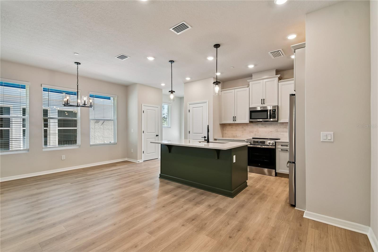 4337 ROUSH AVE, ORLANDO, FL, 32803