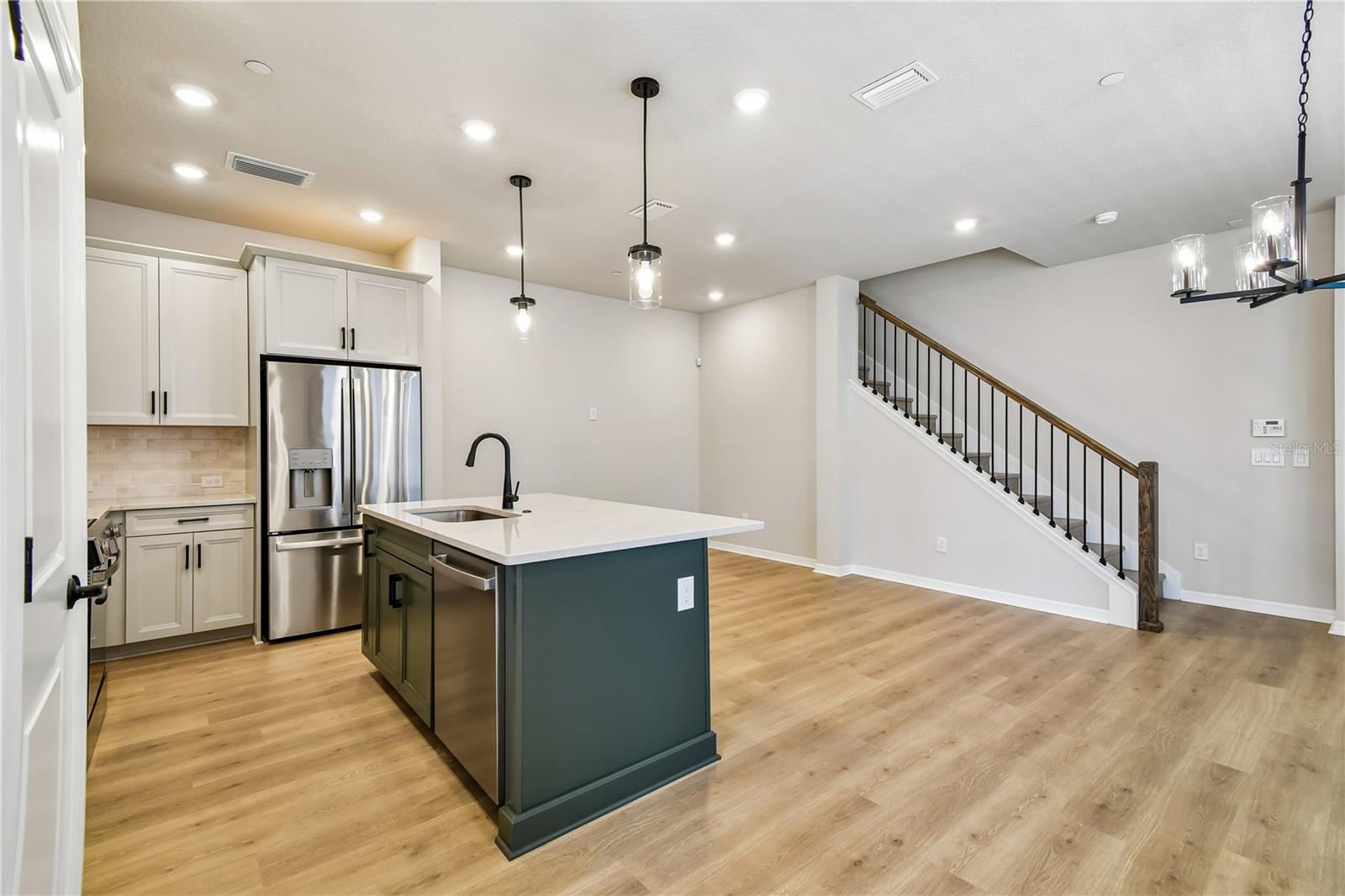 4337 ROUSH AVE, ORLANDO, FL, 32803