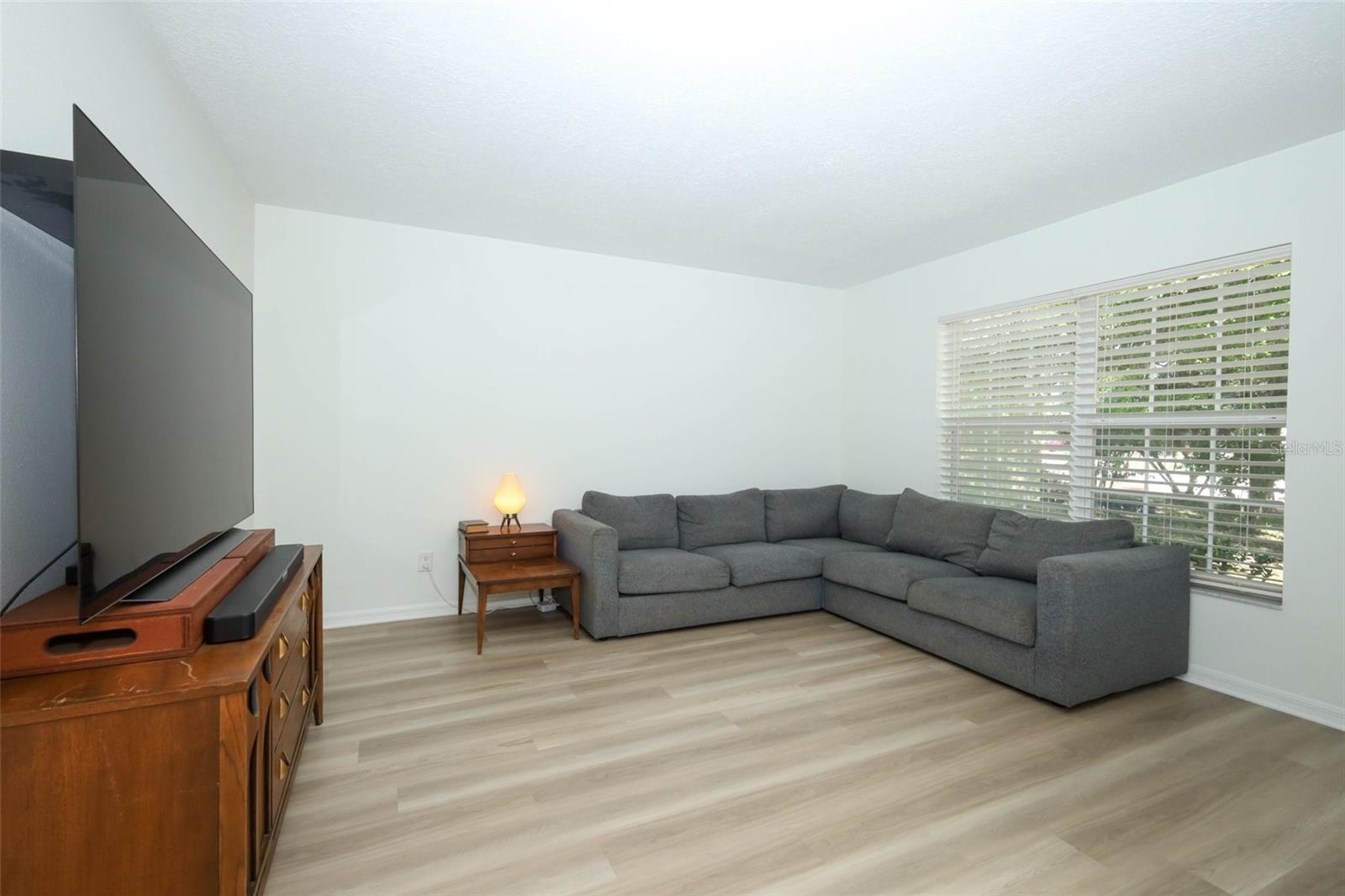 1032 BURLAND CIR, WINTER GARDEN, FL, 34787