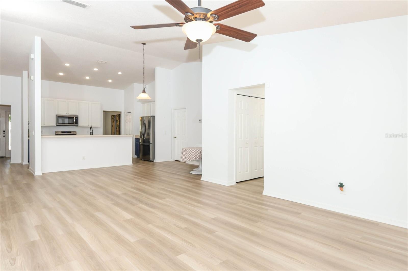 1032 BURLAND CIR, WINTER GARDEN, FL, 34787