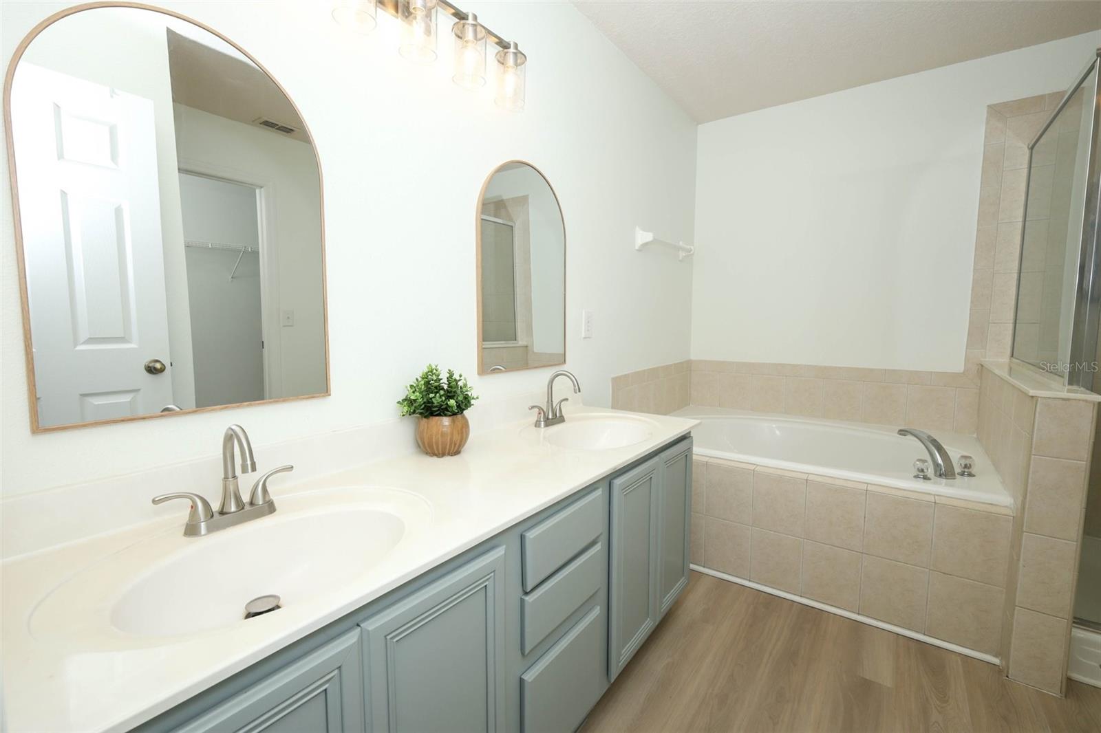 1032 BURLAND CIR, WINTER GARDEN, FL, 34787