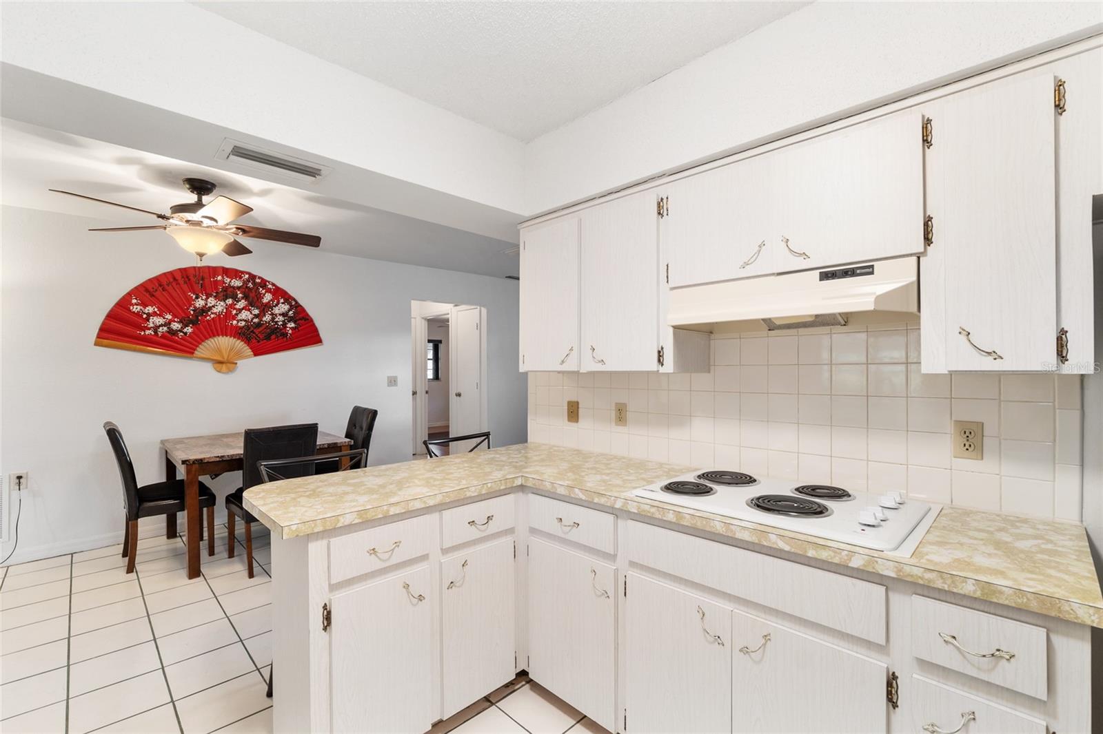 9317 E CRESCENT DR, INVERNESS, FL, 34450