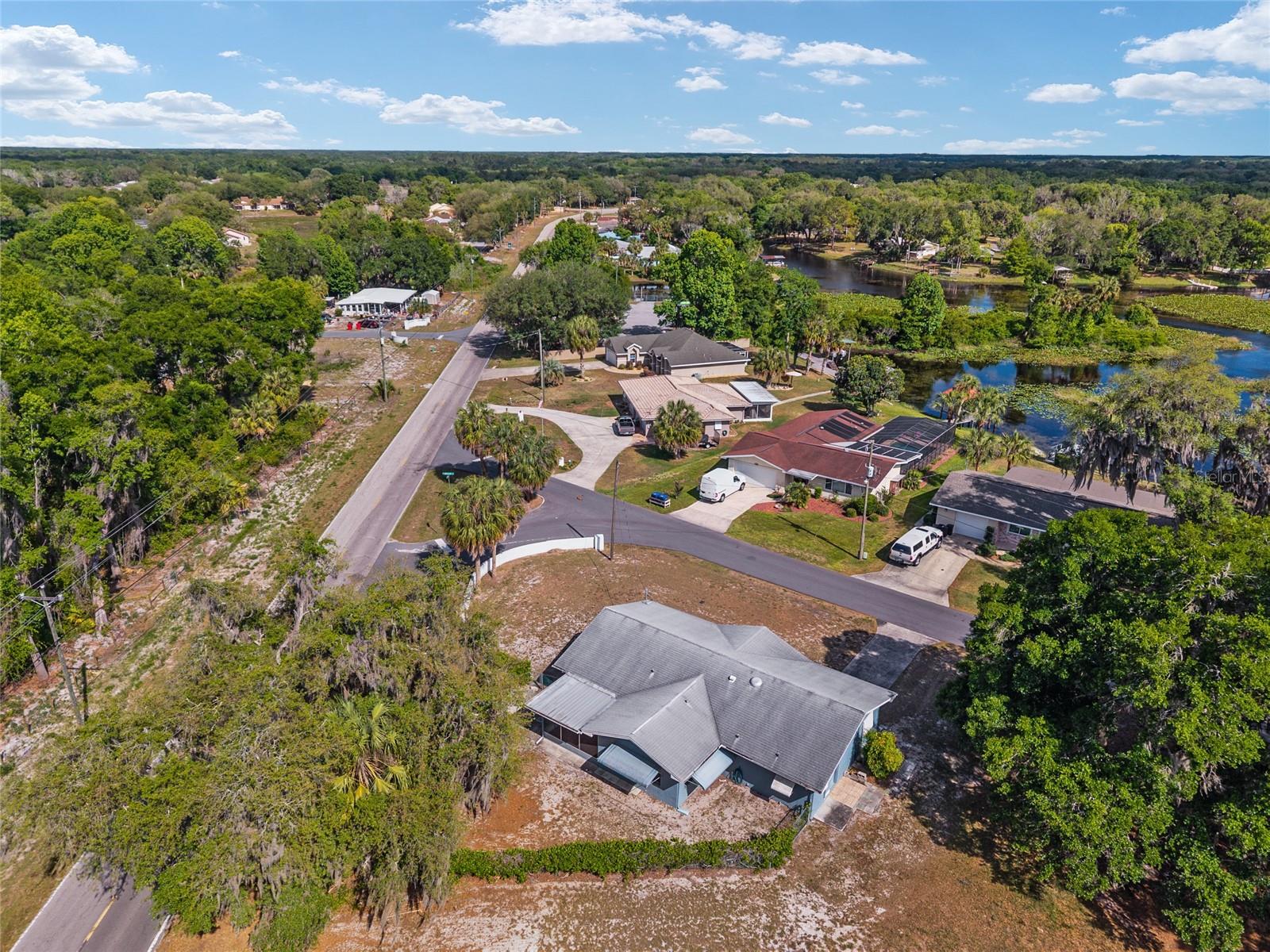 9317 E CRESCENT DR, INVERNESS, FL, 34450