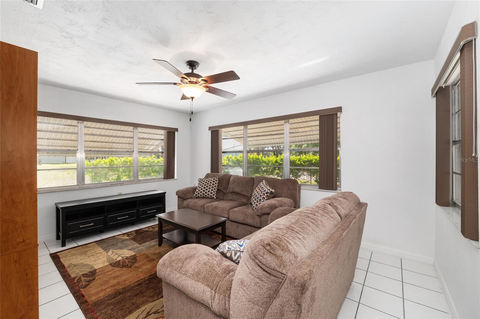 9317 E CRESCENT DR, INVERNESS, FL, 34450