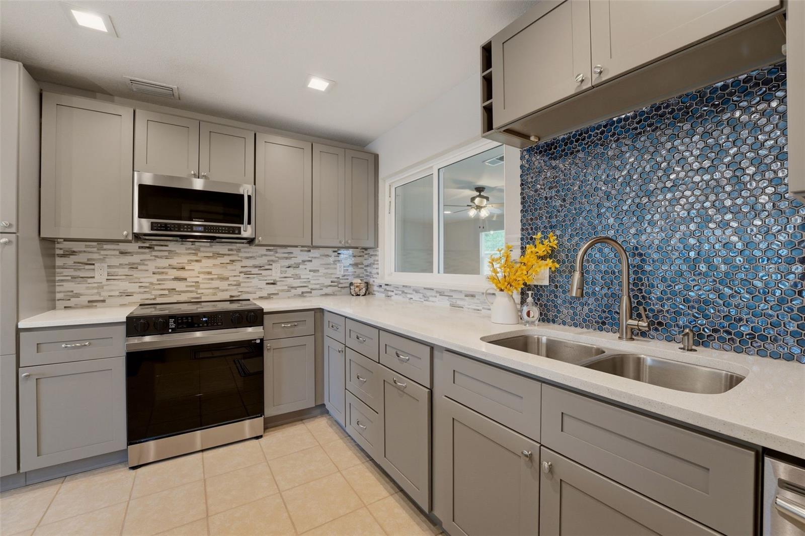 6338 KENWOOD DR, NORTH PORT, FL, 34287