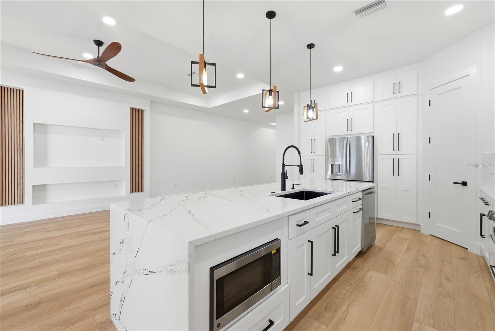 3325 55 AVE N, ST PETERSBURG, FL, 33714