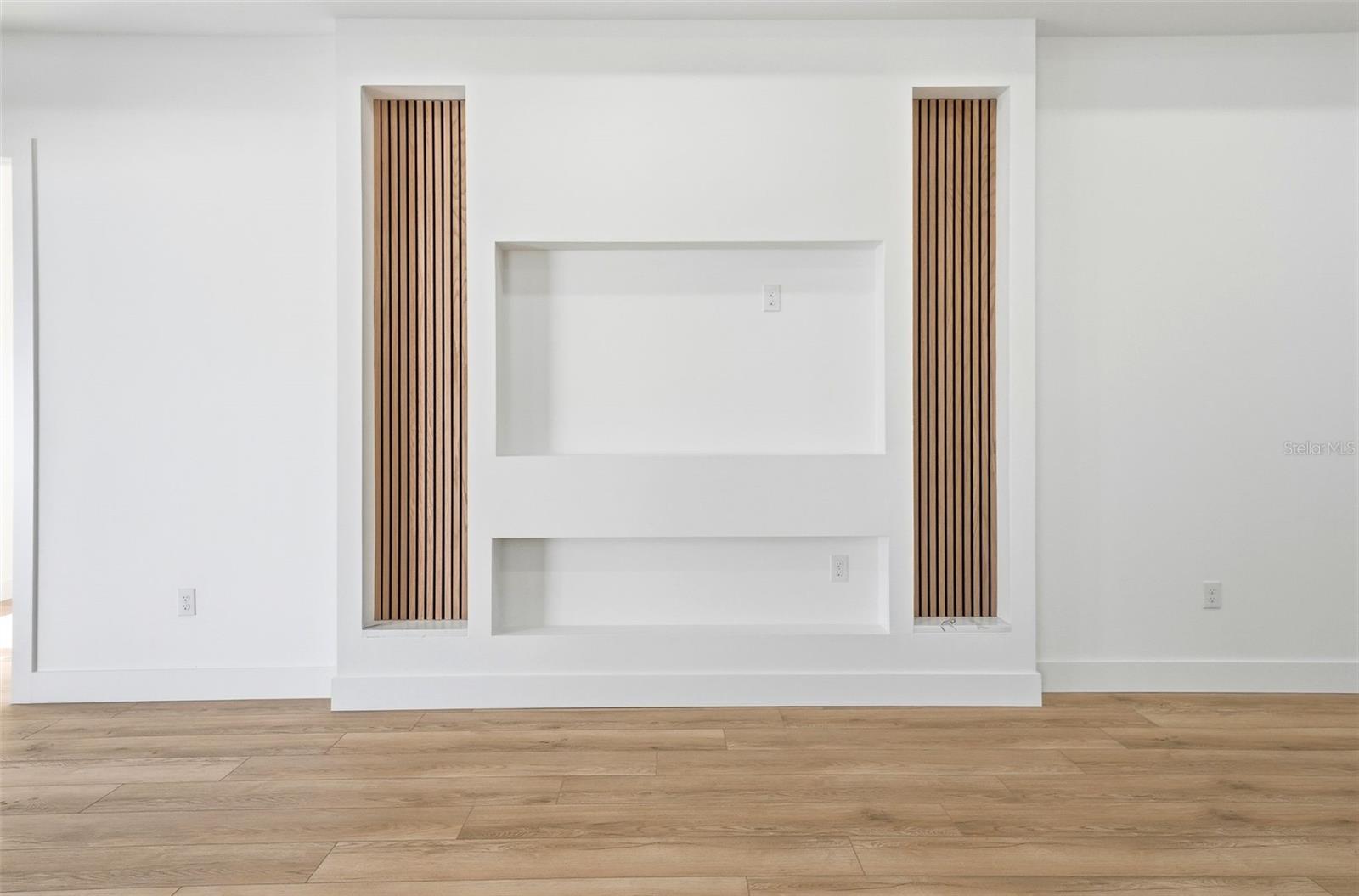 3325 55 AVE N, ST PETERSBURG, FL, 33714