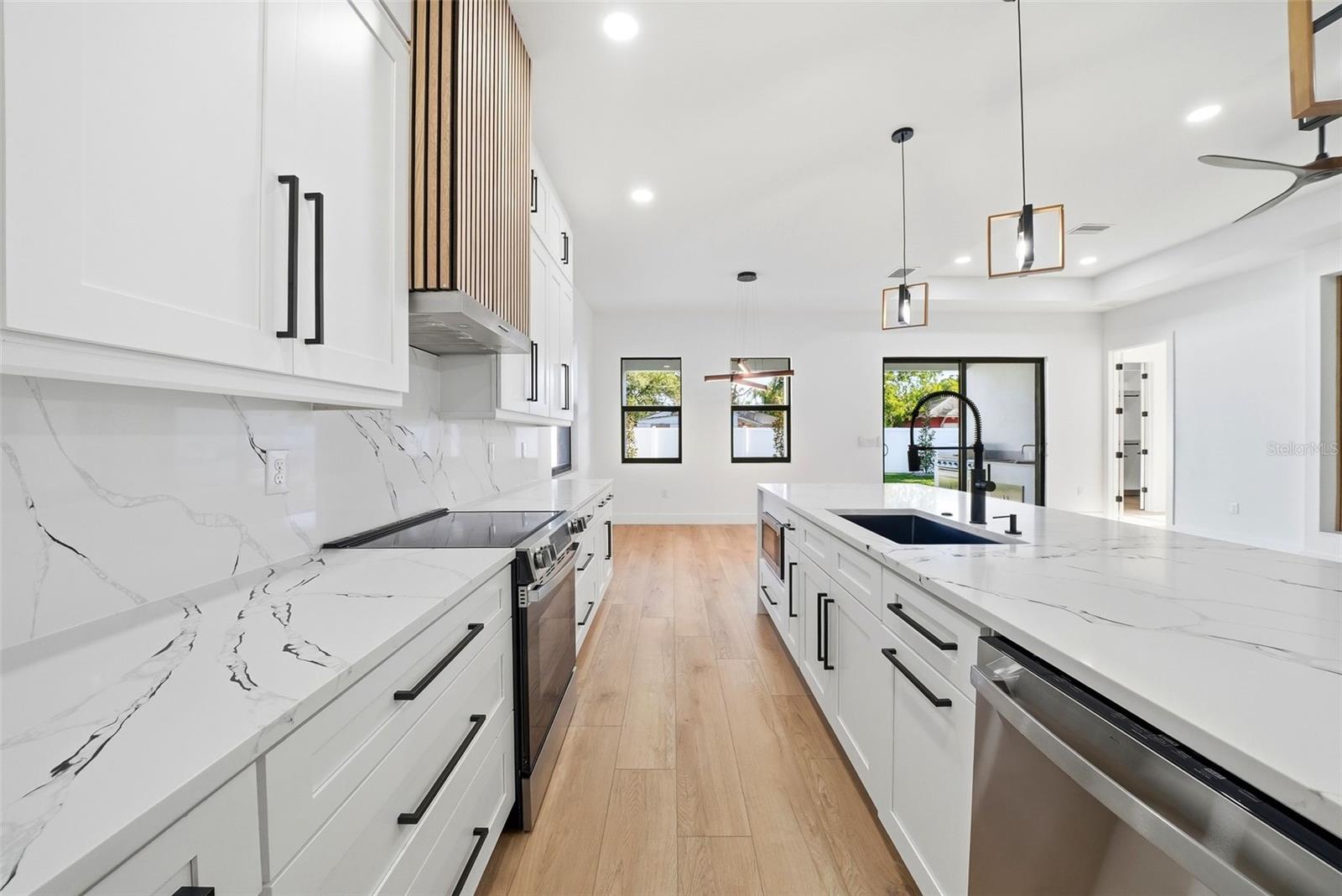 3325 55 AVE N, ST PETERSBURG, FL, 33714