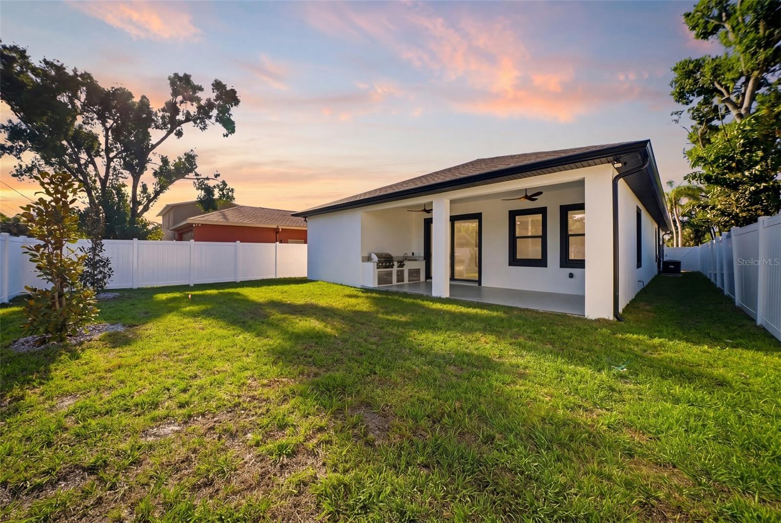 3325 55 AVE N, ST PETERSBURG, FL, 33714