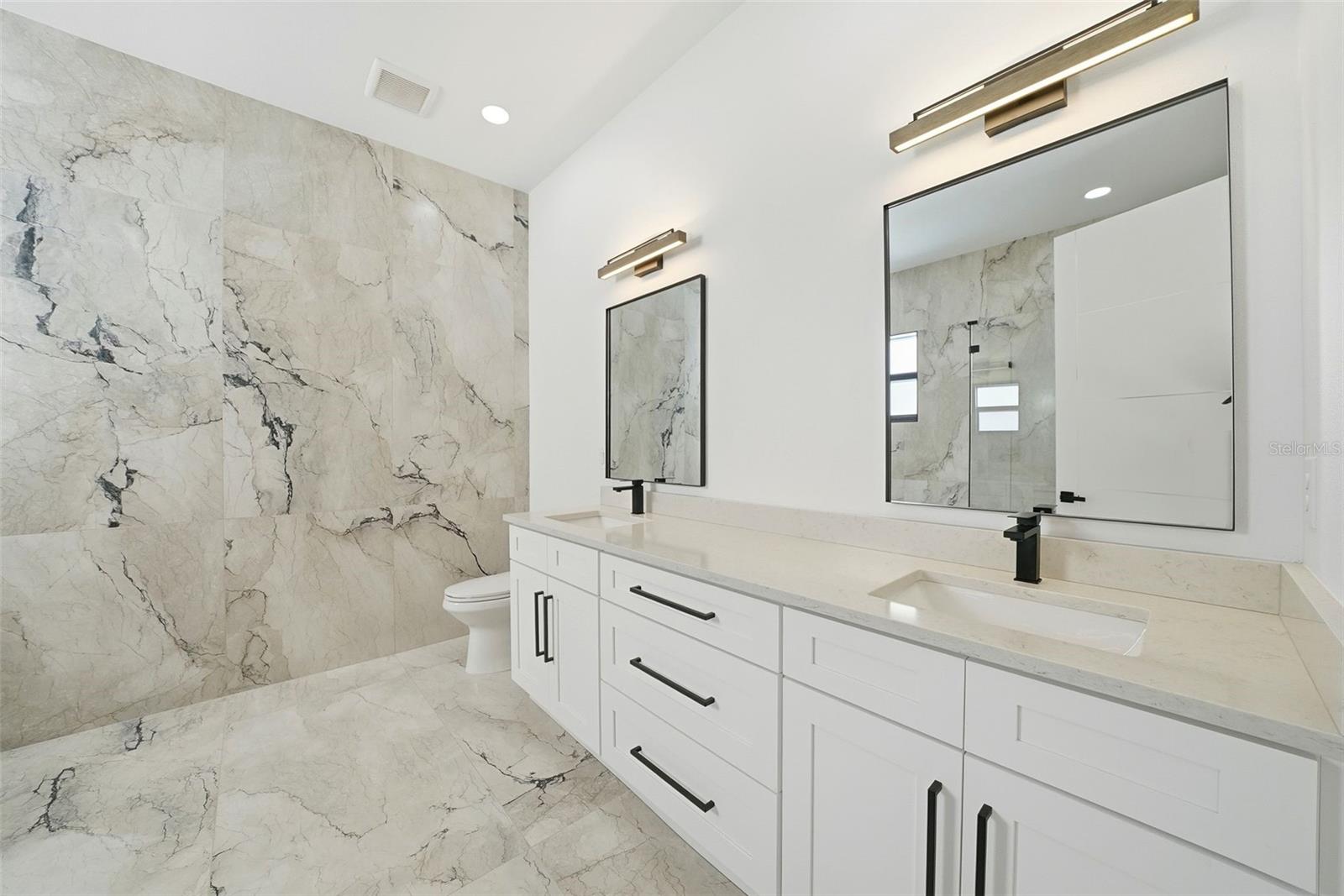 3325 55 AVE N, ST PETERSBURG, FL, 33714