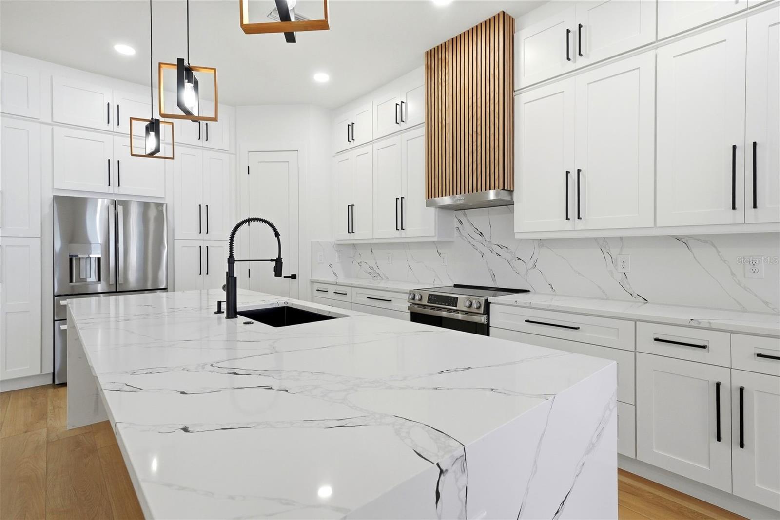 3325 55 AVE N, ST PETERSBURG, FL, 33714