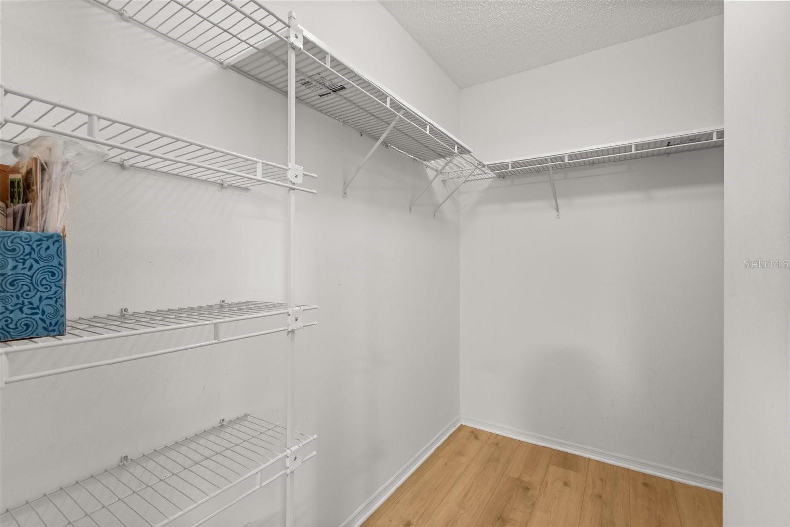 300 VARNVILLE WAY, THE VILLAGES, FL, 32162