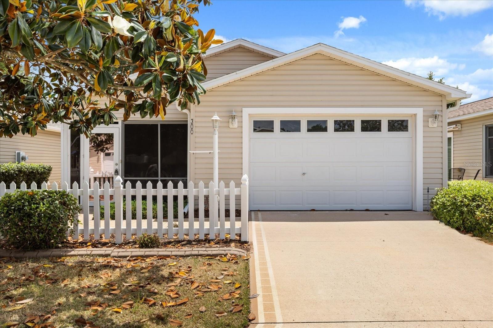 300 VARNVILLE WAY, THE VILLAGES, FL, 32162