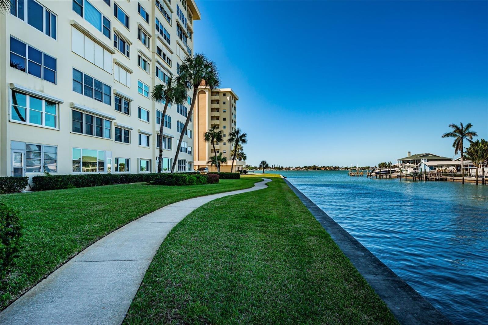 4725 COVE CIR #210, ST PETERSBURG, FL, 33708