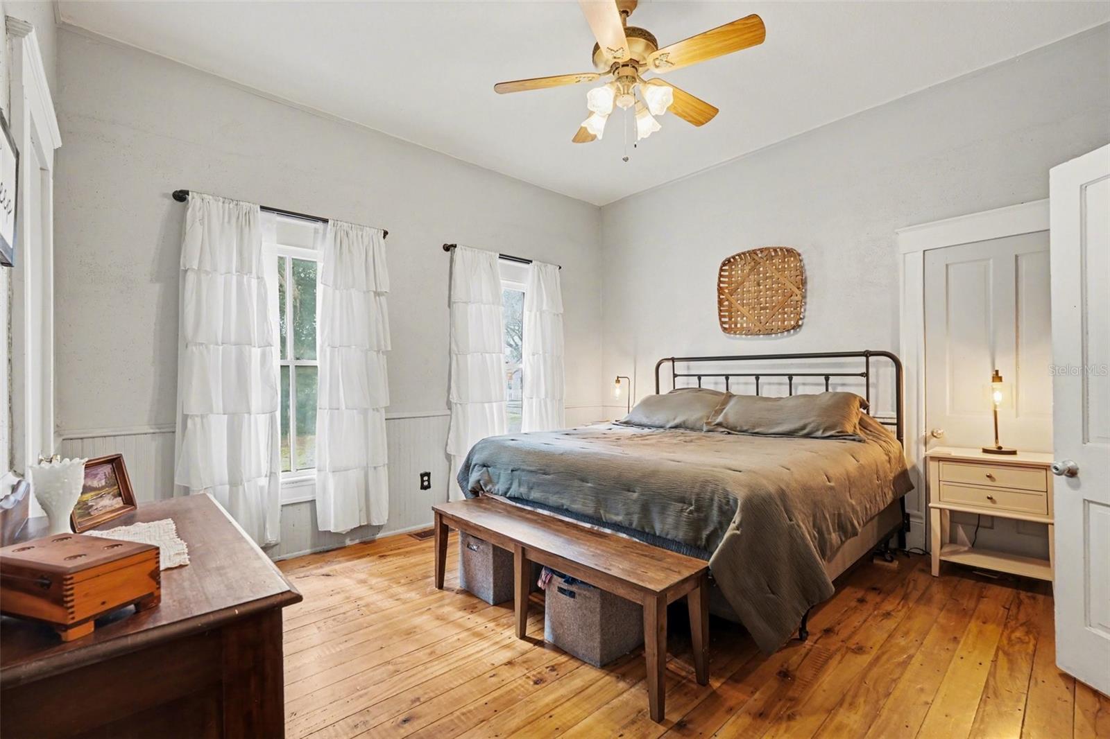 1201 W REYNOLDS ST, PLANT CITY, FL, 33563