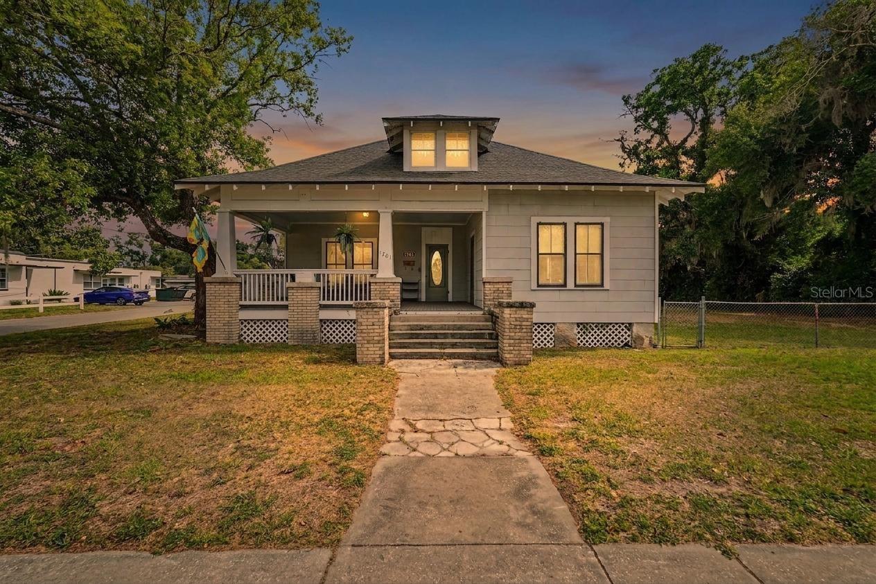 1201 W REYNOLDS ST, PLANT CITY, FL, 33563