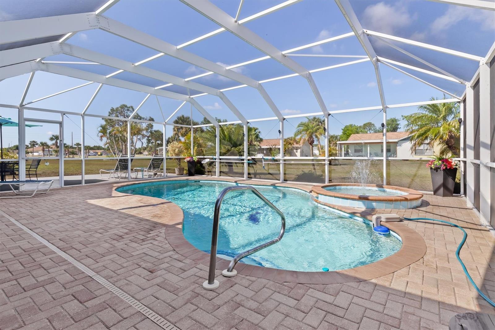 6393 DRUCKER CIR, PORT CHARLOTTE, FL, 33981