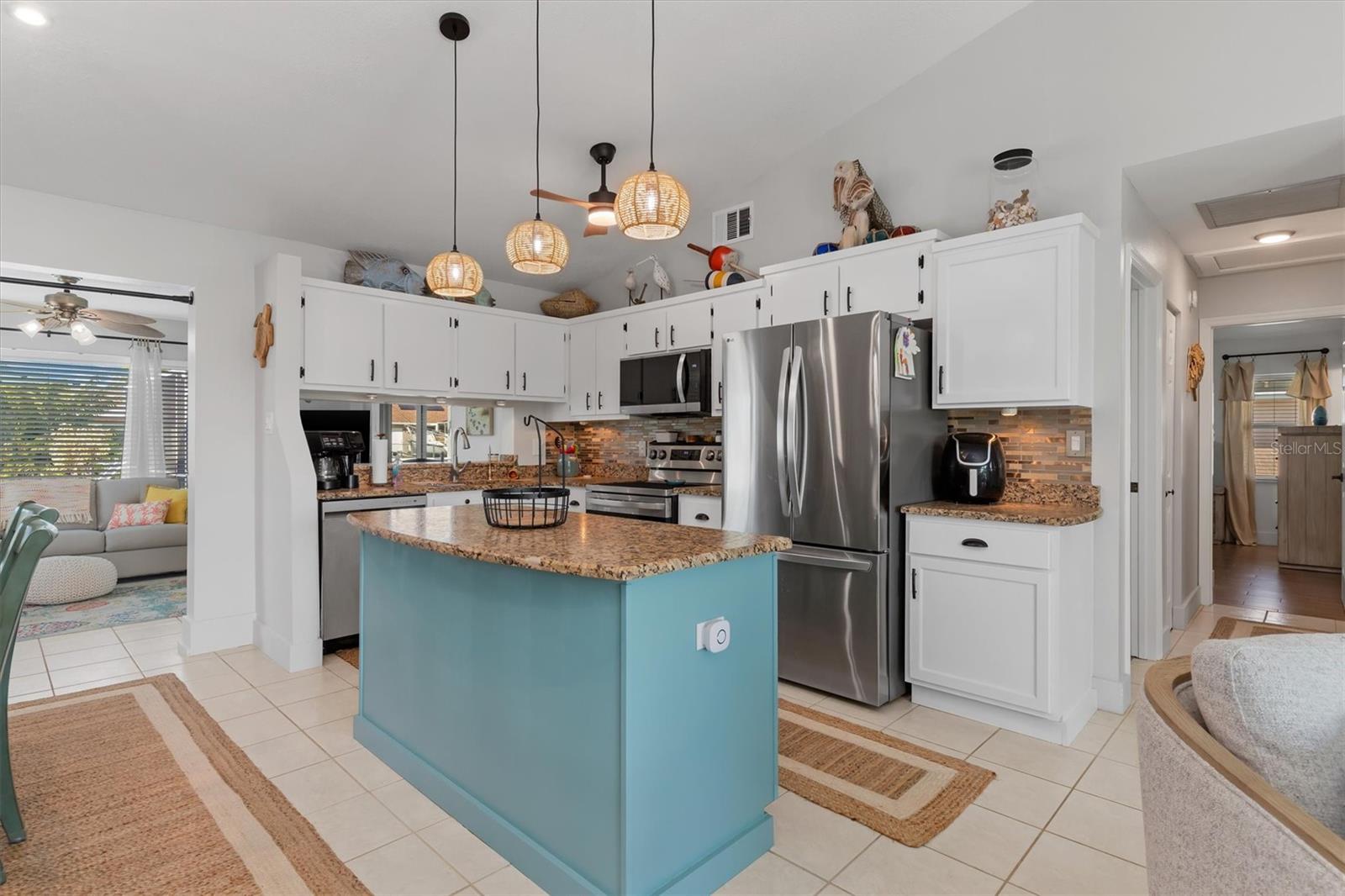 6393 DRUCKER CIR, PORT CHARLOTTE, FL, 33981