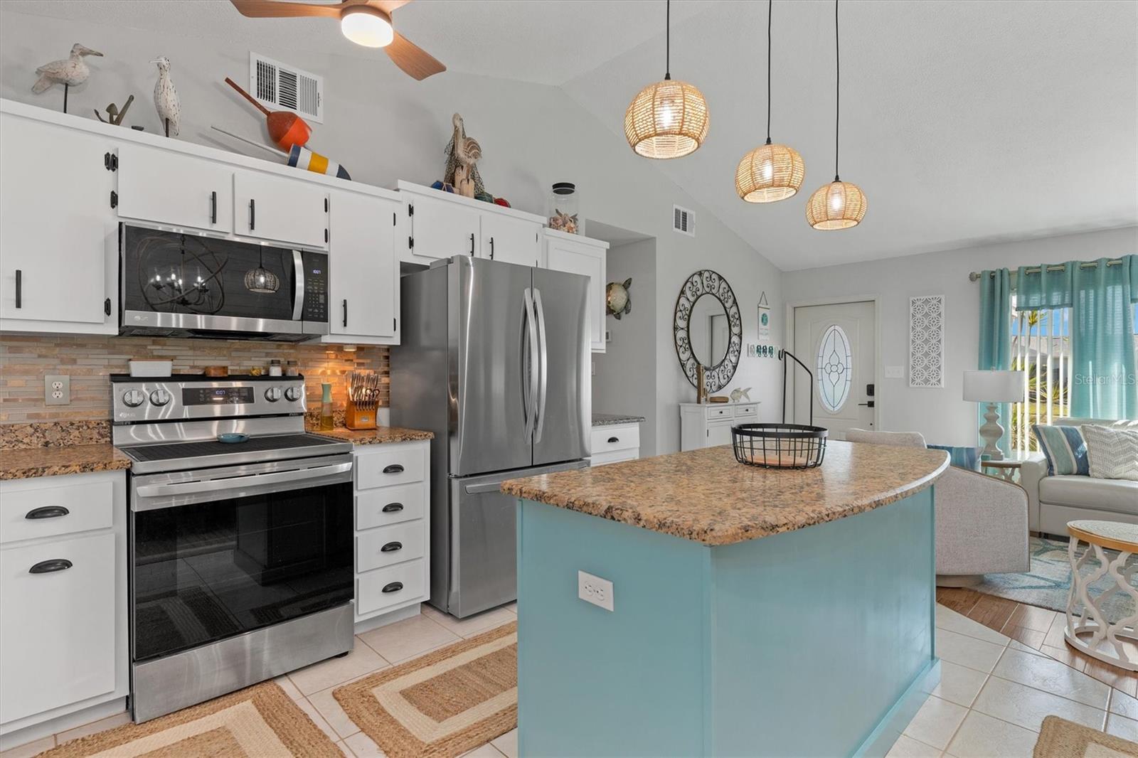 6393 DRUCKER CIR, PORT CHARLOTTE, FL, 33981