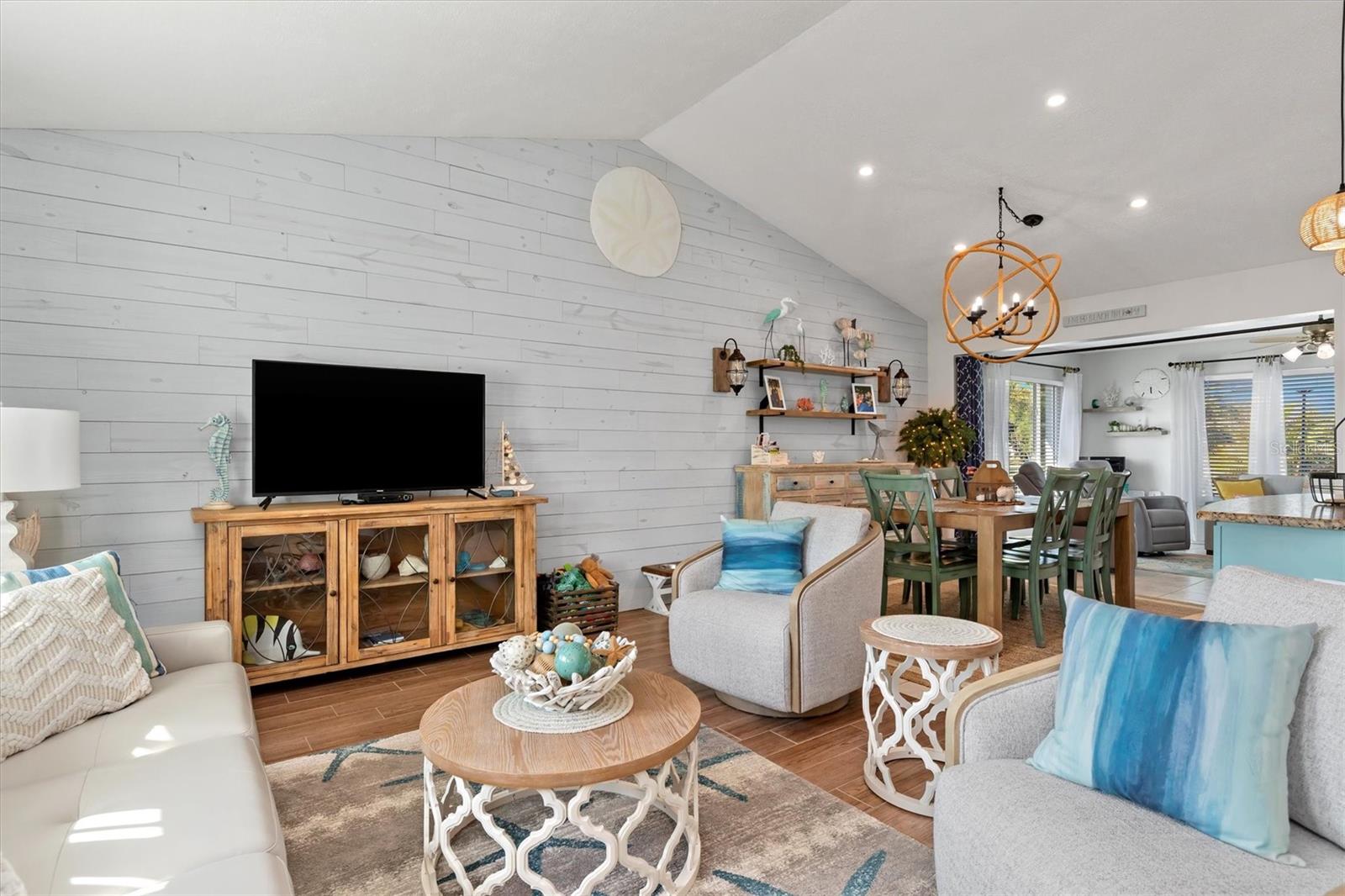 6393 DRUCKER CIR, PORT CHARLOTTE, FL, 33981