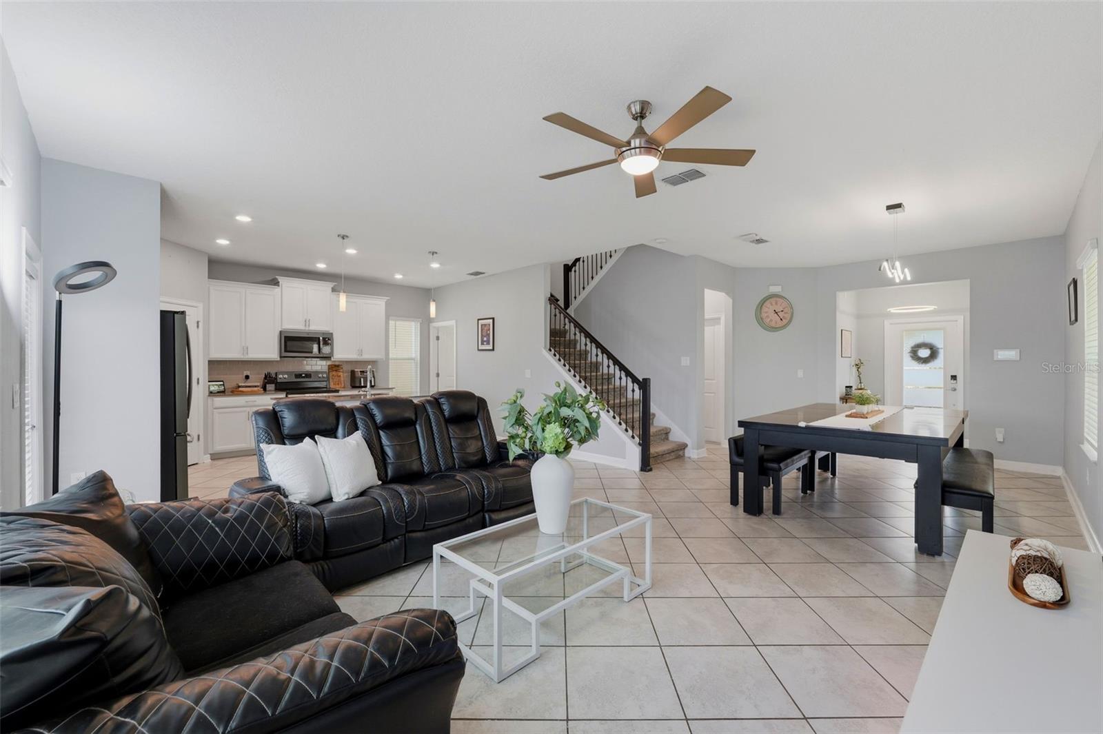 1099 TRAPPERS TRAIL LOOP, DAVENPORT, FL, 33896