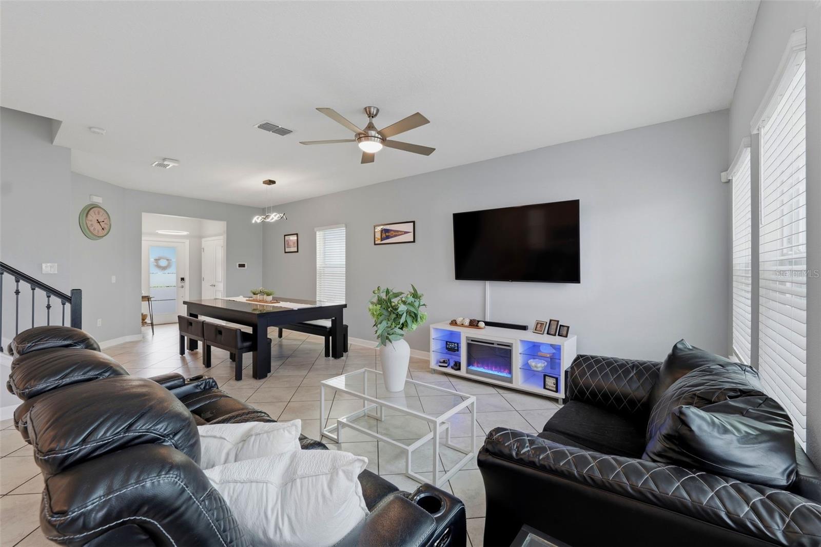 1099 TRAPPERS TRAIL LOOP, DAVENPORT, FL, 33896