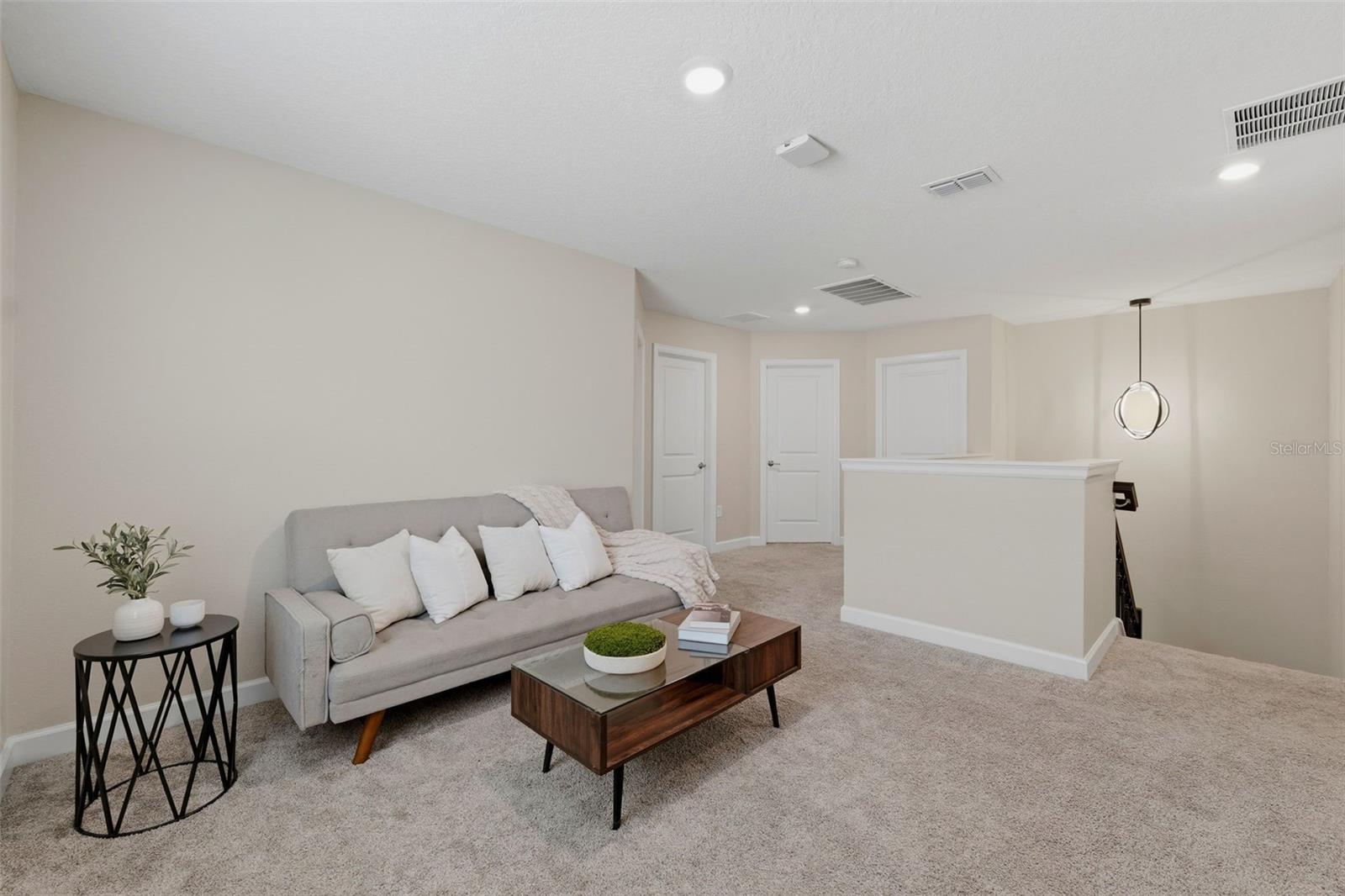 1099 TRAPPERS TRAIL LOOP, DAVENPORT, FL, 33896