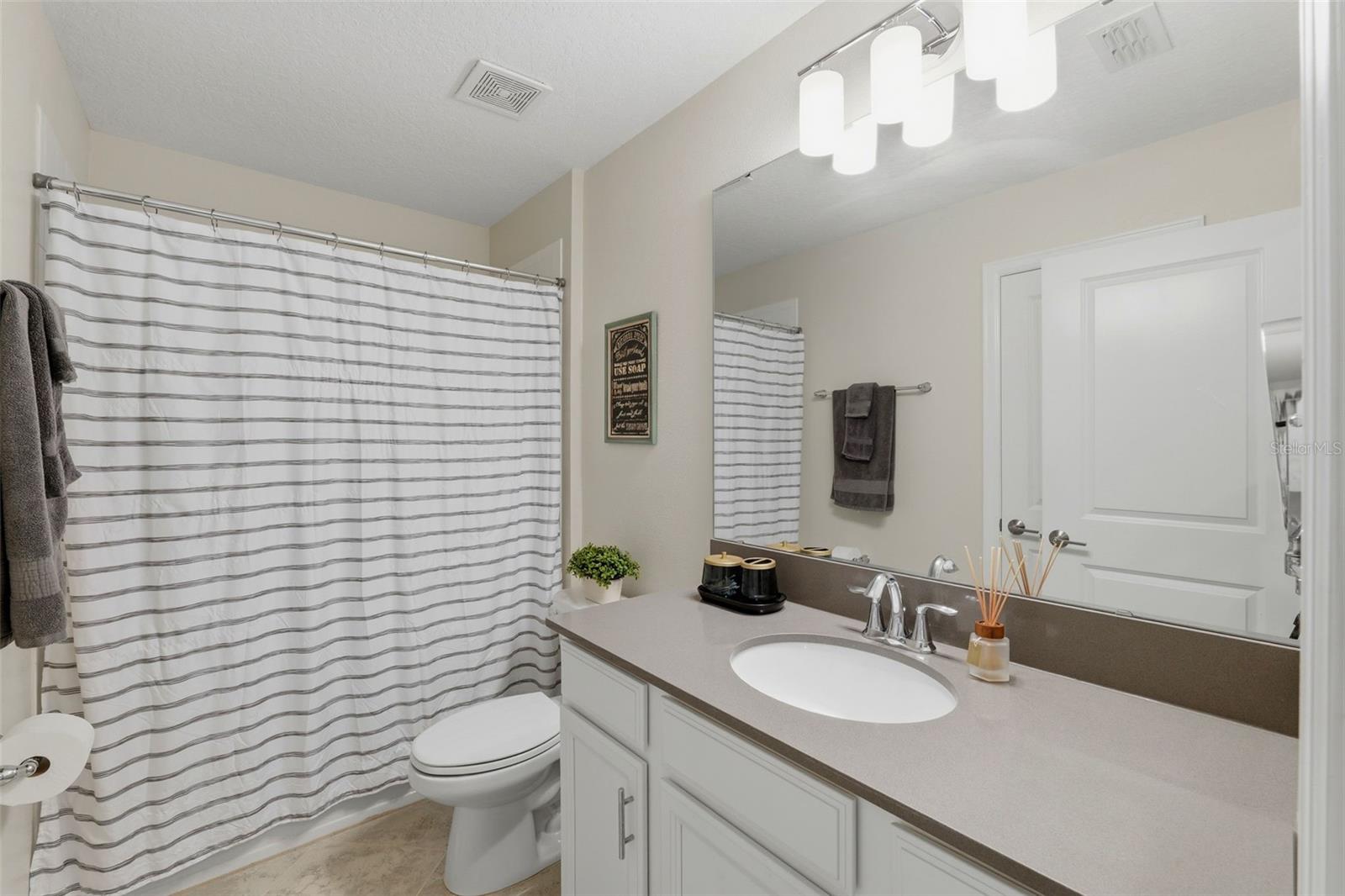 1099 TRAPPERS TRAIL LOOP, DAVENPORT, FL, 33896