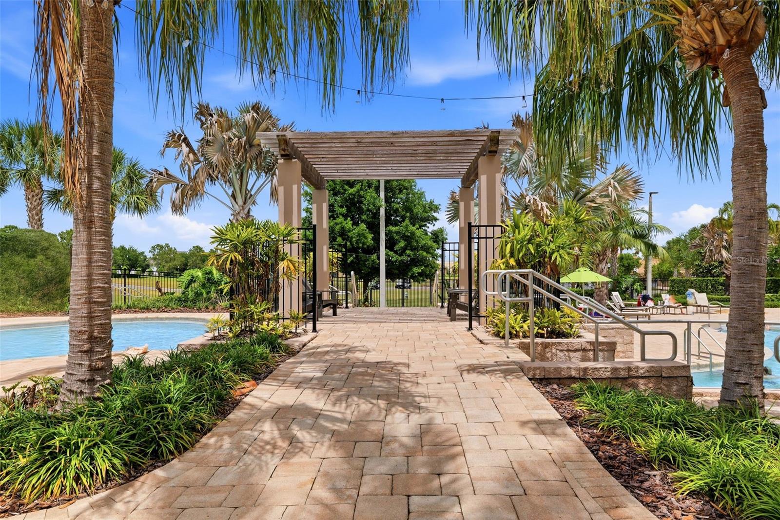 1099 TRAPPERS TRAIL LOOP, DAVENPORT, FL, 33896