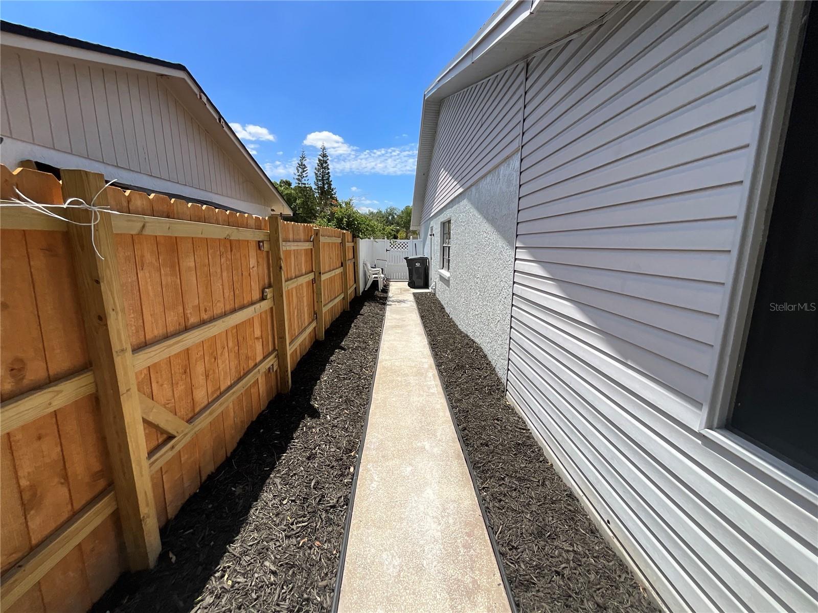 15604 TIMBERLINE DR, TAMPA, FL, 33624