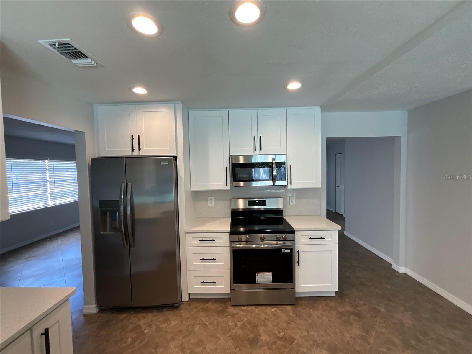 15604 TIMBERLINE DR, TAMPA, FL, 33624