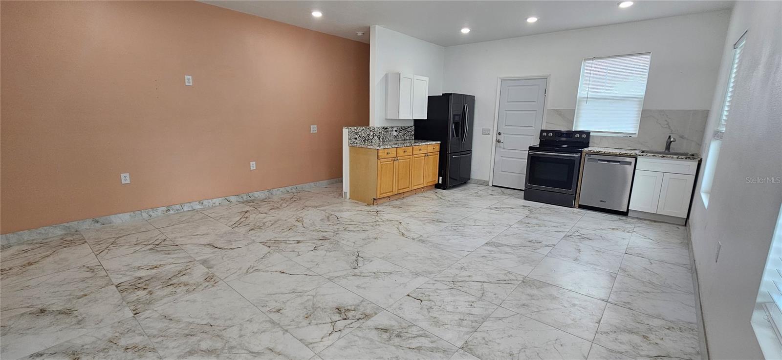 528 WIDEVIEW AVE, TARPON SPRINGS, FL, 34689