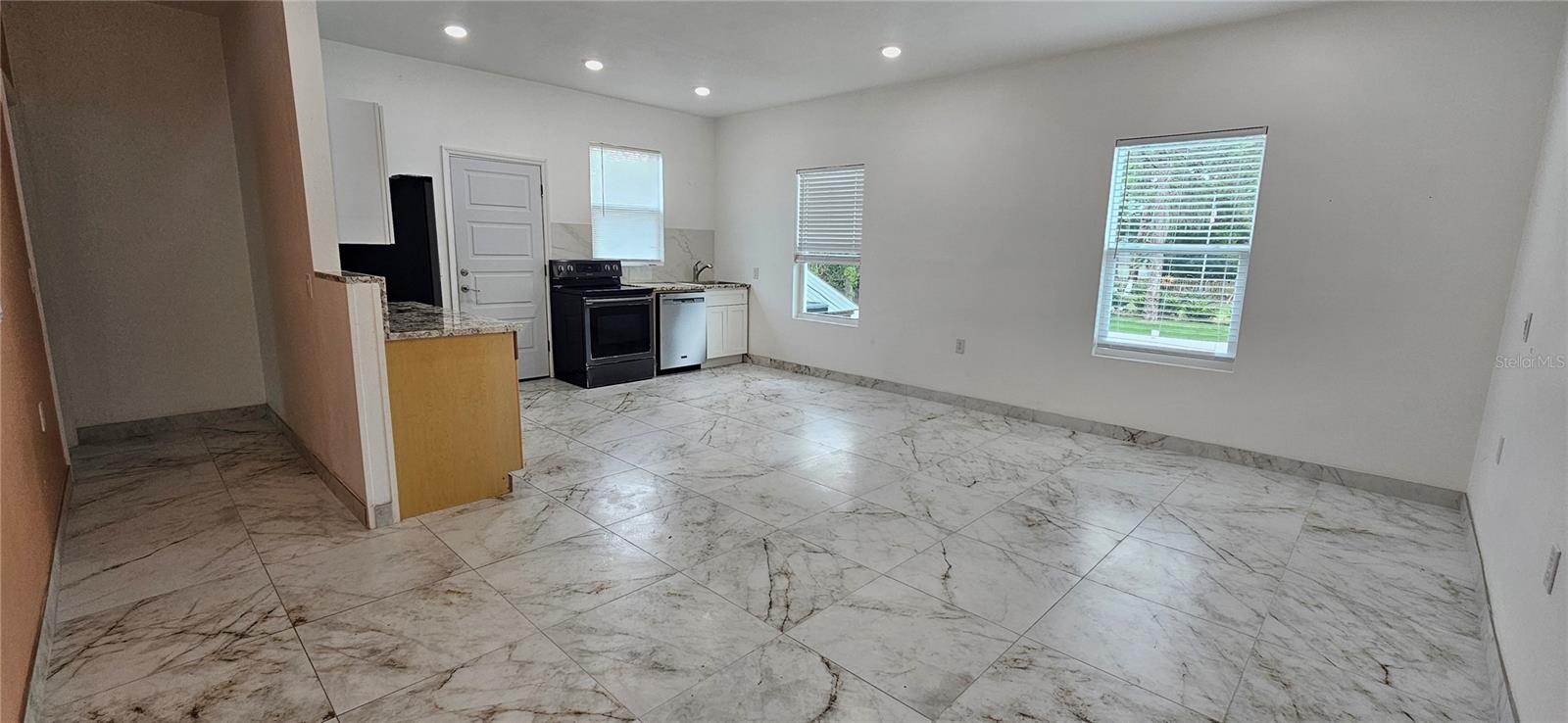 528 WIDEVIEW AVE, TARPON SPRINGS, FL, 34689