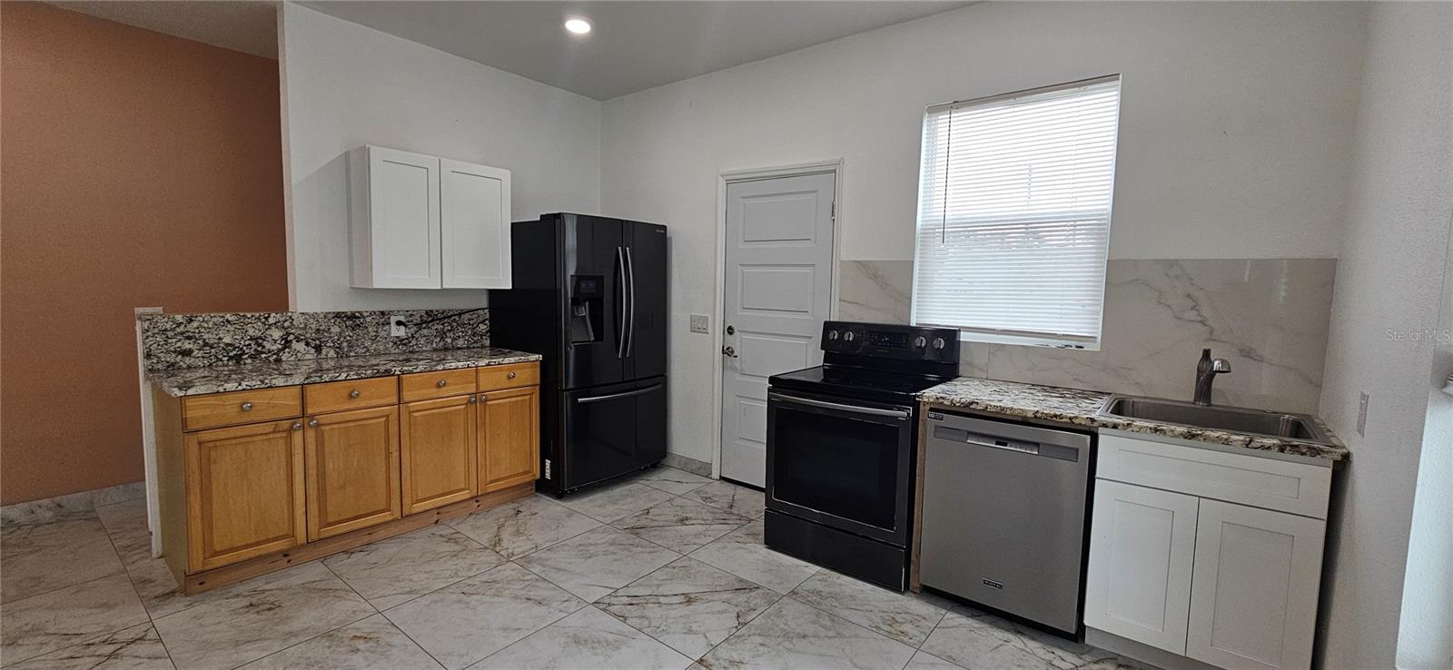 528 WIDEVIEW AVE, TARPON SPRINGS, FL, 34689