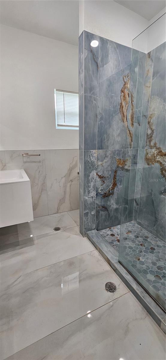 528 WIDEVIEW AVE, TARPON SPRINGS, FL, 34689