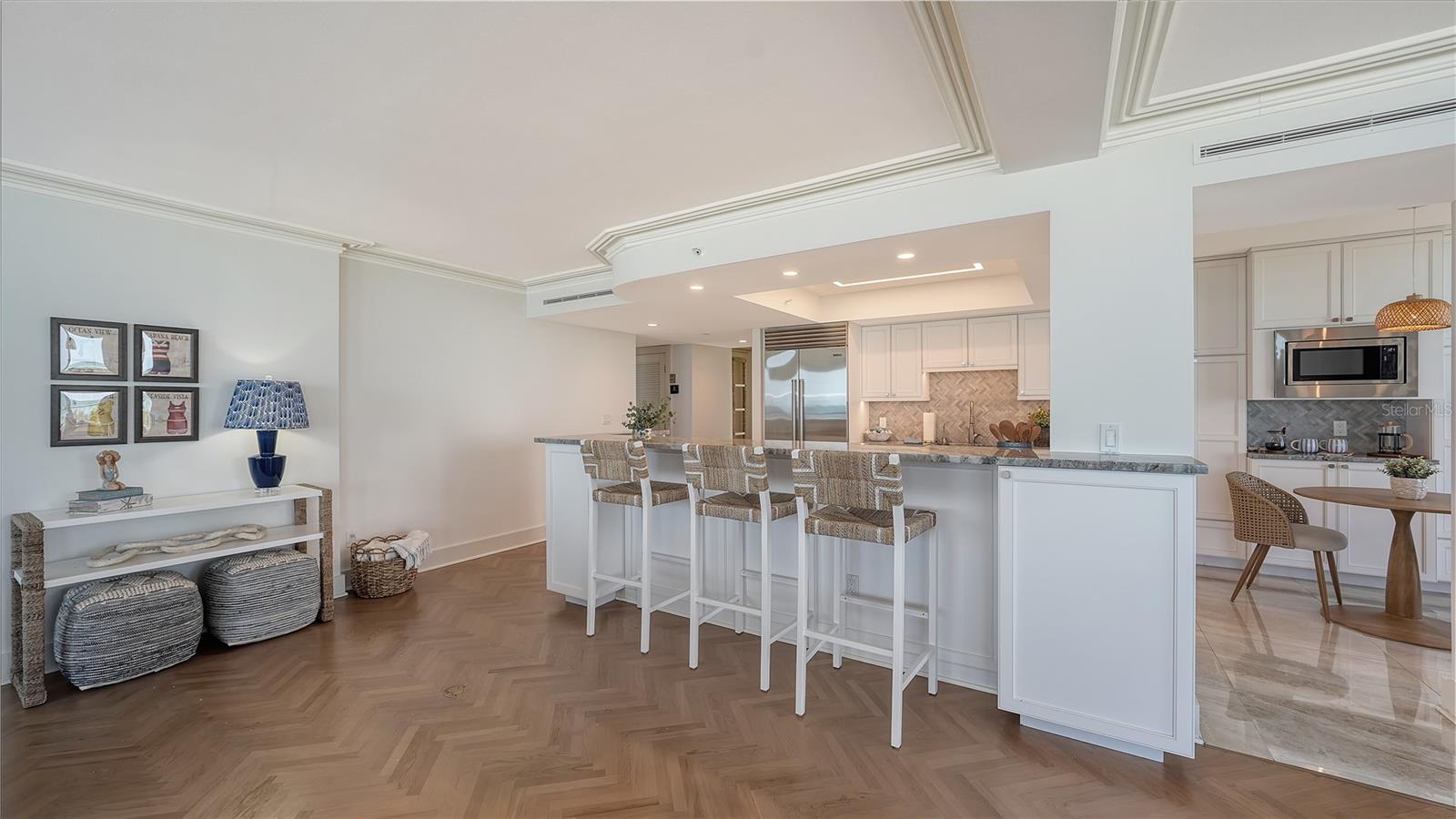 775 LONGBOAT CLUB RD #408, LONGBOAT KEY, FL, 34228